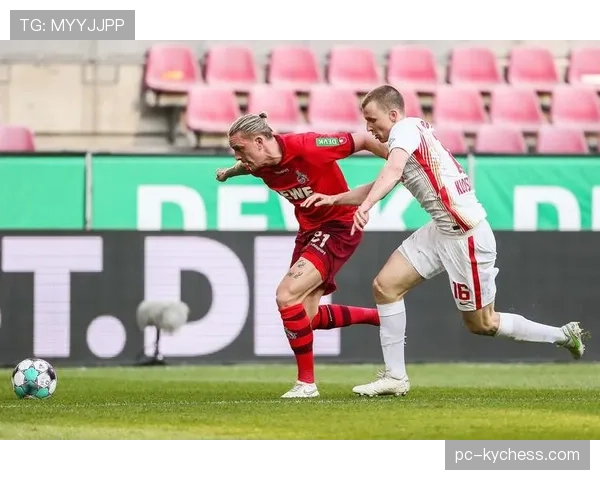 观点:前德国国脚克洛斯认为,高位压迫正使古典前腰角色在德甲绝迹 观点:前德国国脚克洛斯认为,高位压迫正使古典前腰角色在德甲绝迹